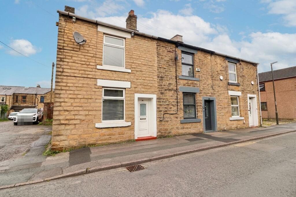2-bed terraced on Chapel Street, Glossop, SK13, £185,000