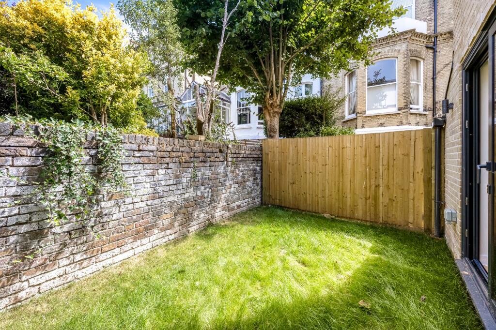 Eaton Road, Hove, BN3 photo 4