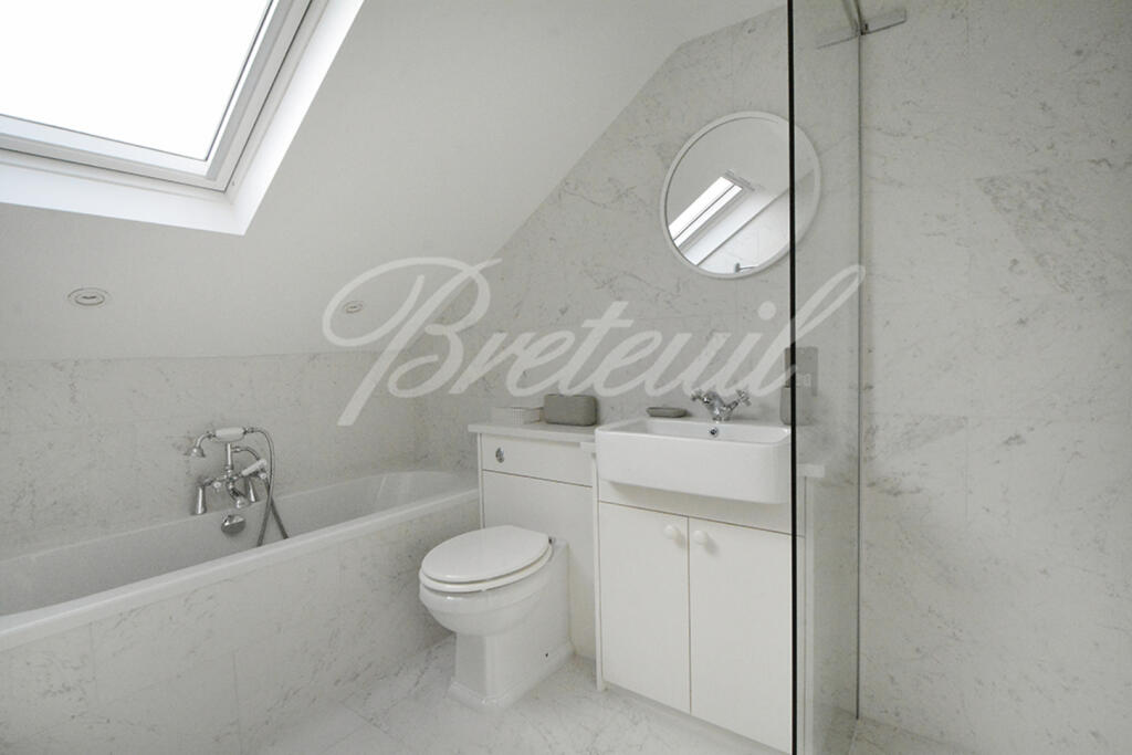 3 bedroom maisonette for rent