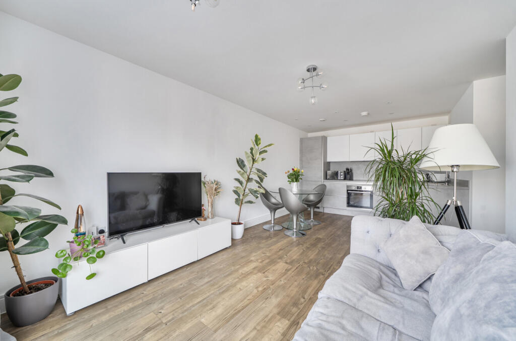 Apartment in Southampton - View 2