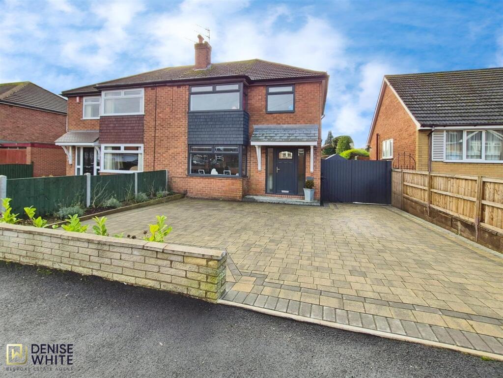 3-bed semi-detached on The Meadows, Endon, Staffordshire, ST9 9BG, £330,000