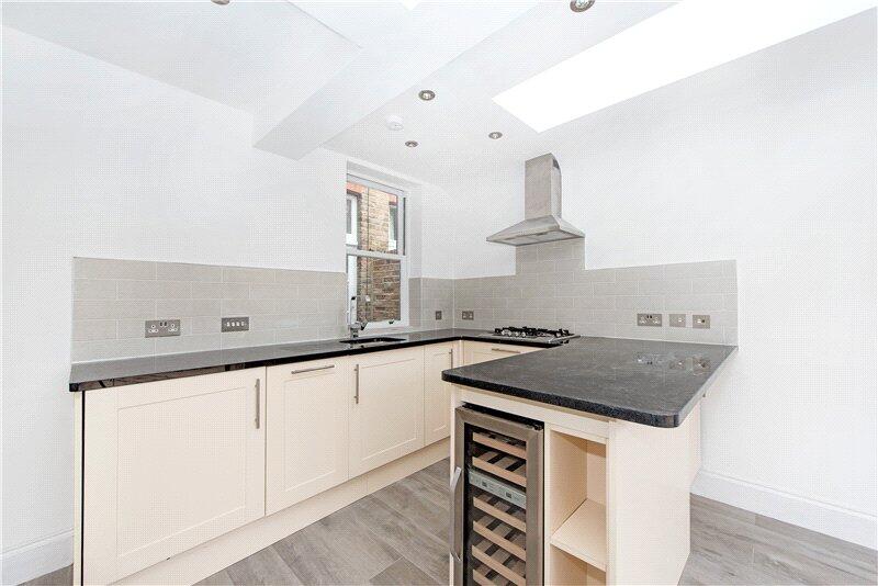 Apartment in London, East Sheen - View 3
