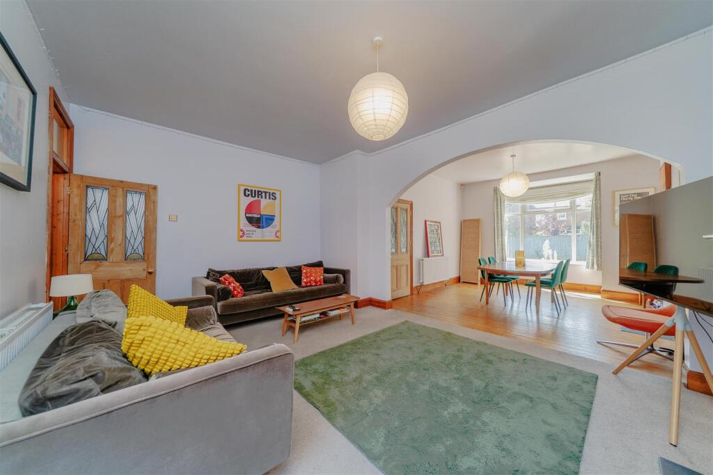 House in Birmingham, Walkers Heath - View 2