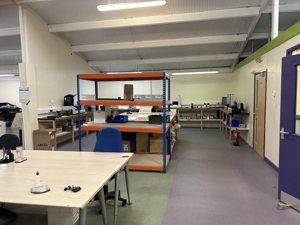 Photo 3