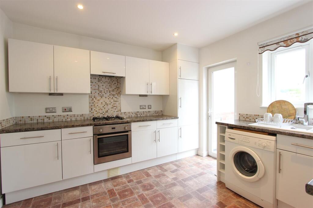 House in Enfield - View 5