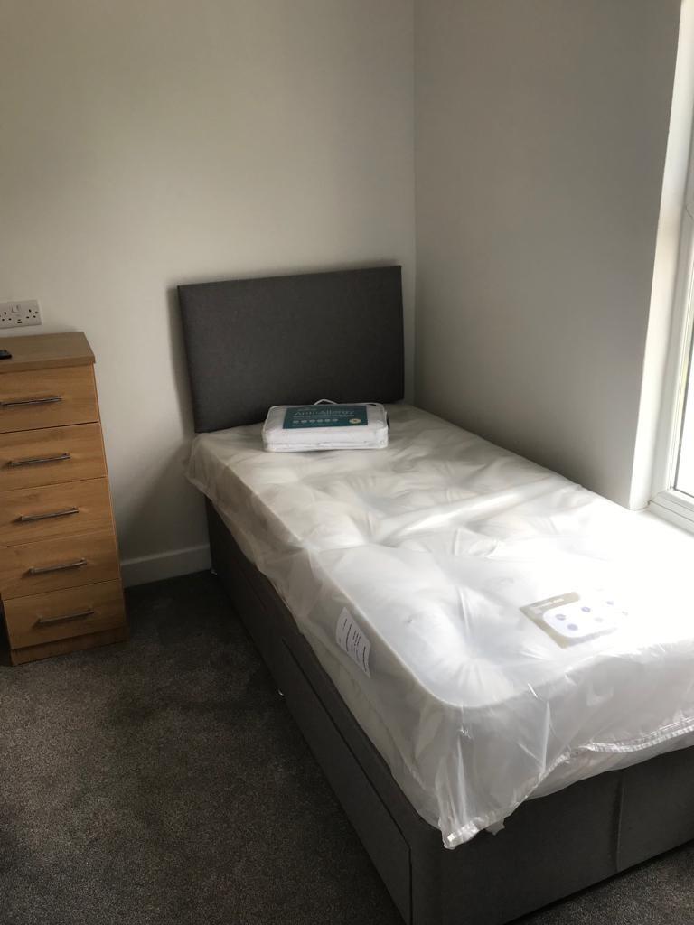 Main image of property: Hunt Street, Swindon, SN1 3HW