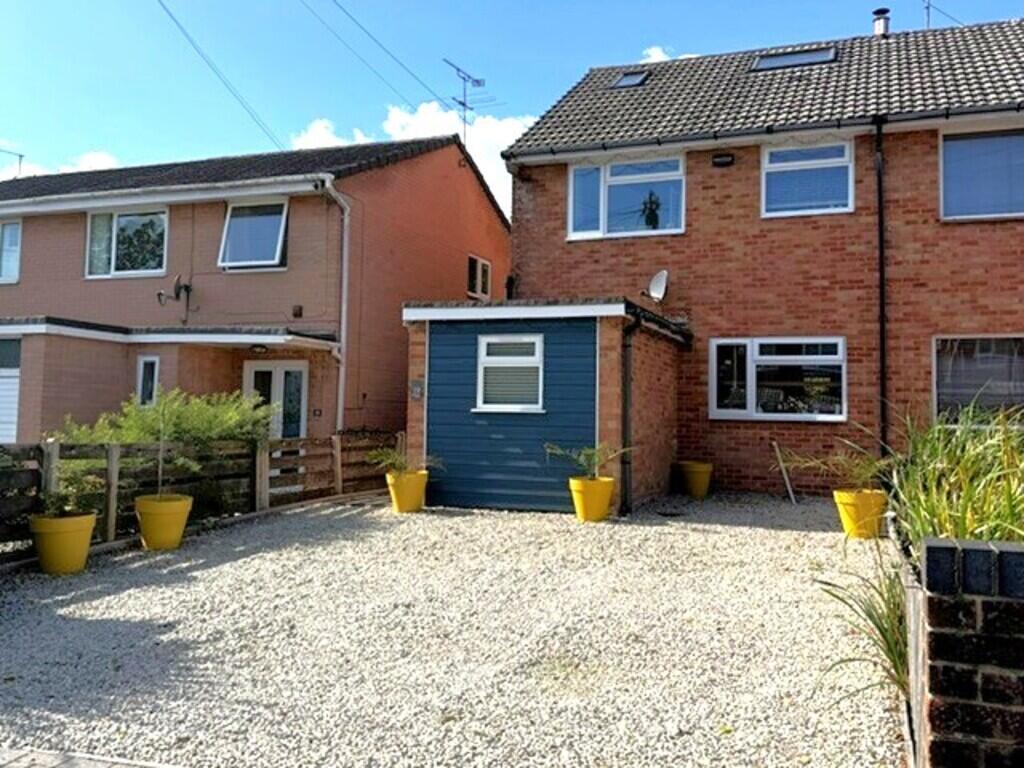 Charmouth Grove, Ashley Cross