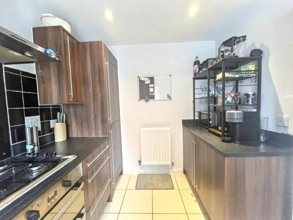 House in Hemel Hempstead - More