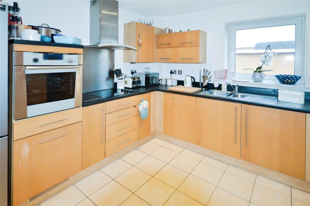 Geneva House, Penstone Court, Cardiff Bay photo 5