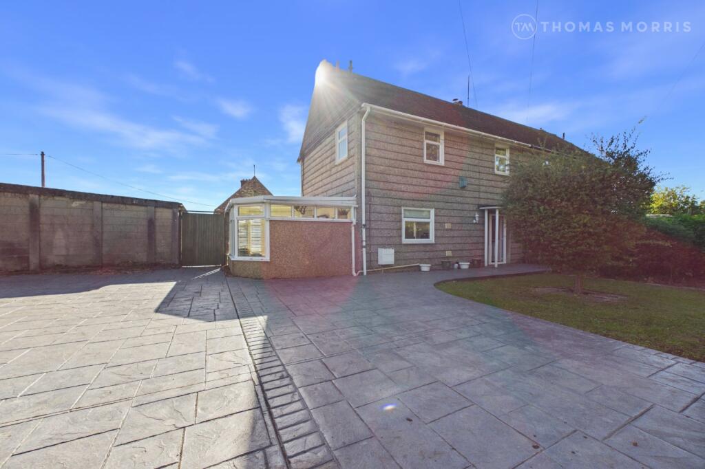 3-bed semi-detached on Latin Close, Offord Cluny, St. Neots, Cambridgeshire, PE19, £350,000