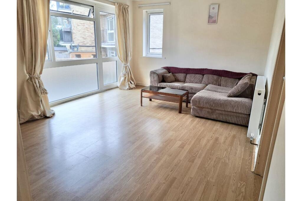 Main image of property: Lyndhurst Road, Hove, BN3