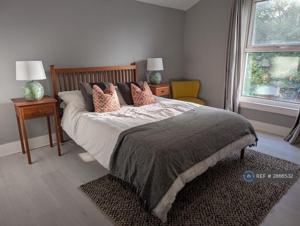 Main image of property: Springbank Road, London, SE13