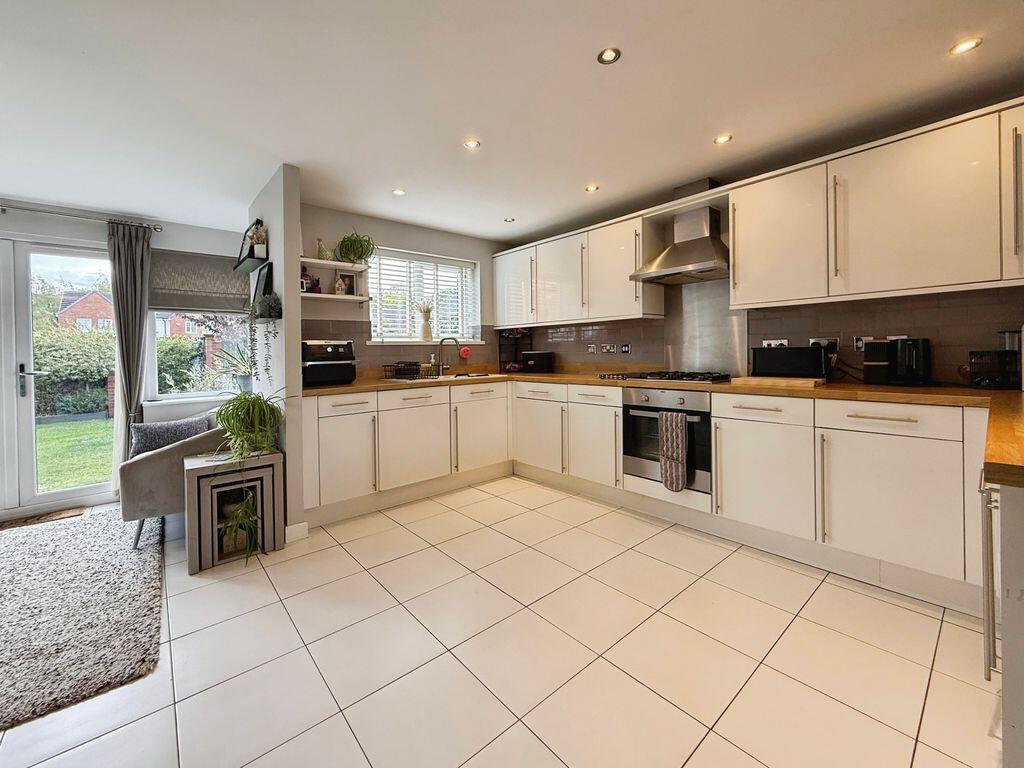 House in Newcastle upon Tyne - View 4