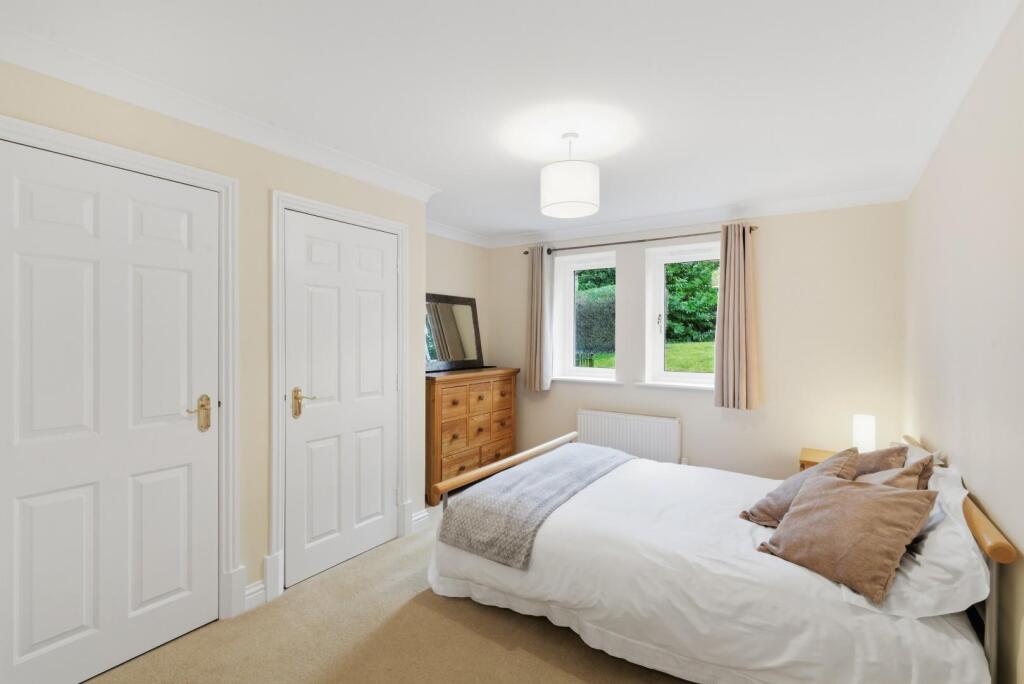 Apartment in Leeds, West Yorkshire - View 4