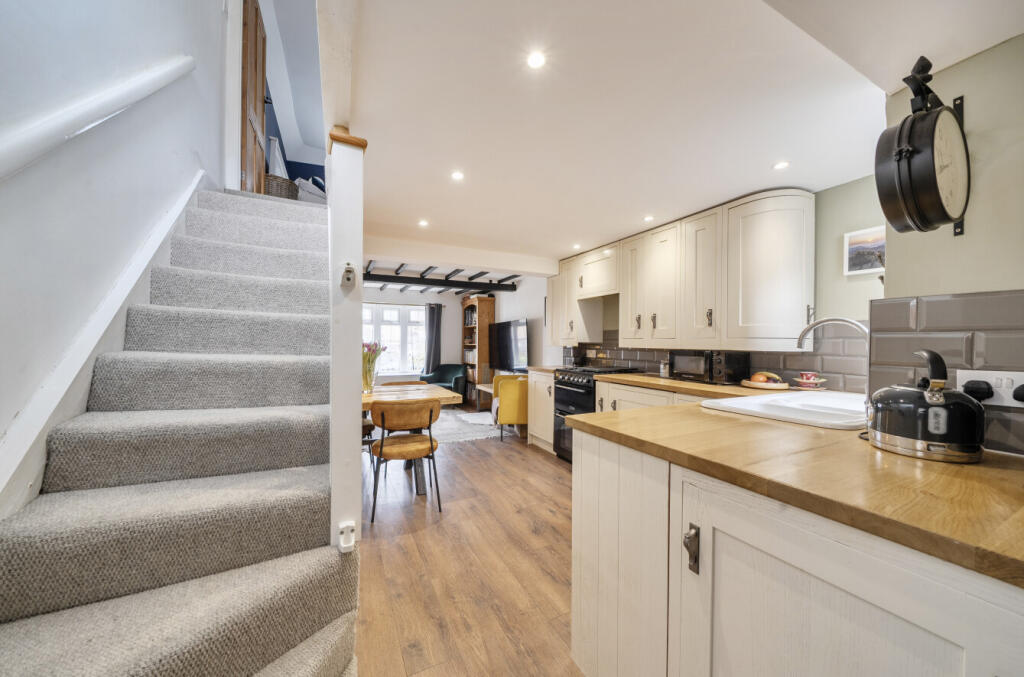 House in Slough, Windsor and Maidenhead - View 4