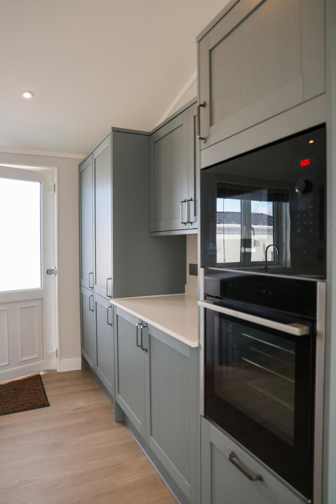 House in Swindon - View 5