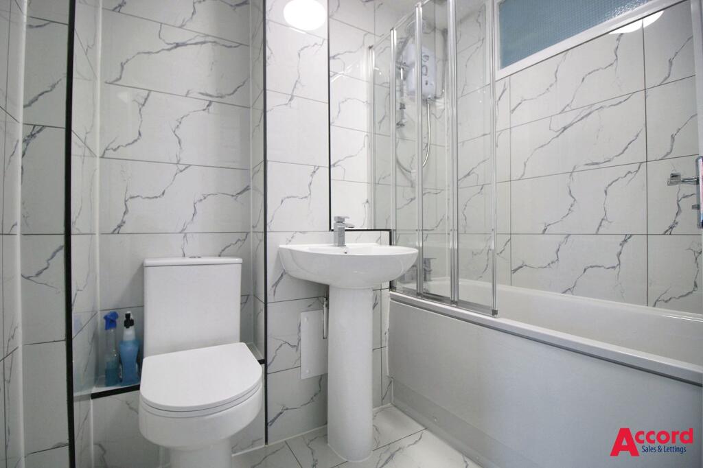 Apartment in London, Little Heath - More