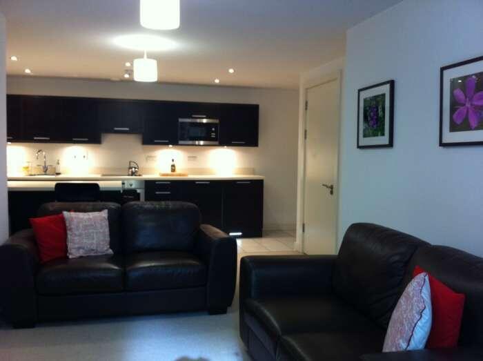 Studio apartment for rent in Icon 25, High Street, M4