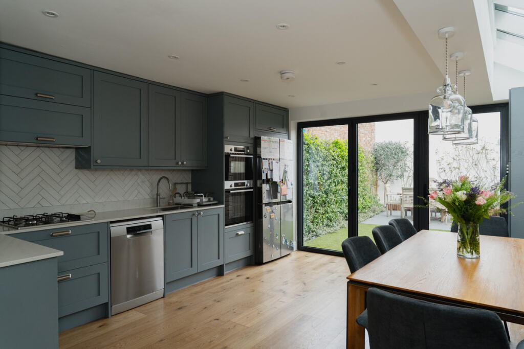 Cranbrook Road, Chiswick, W4 photo 3