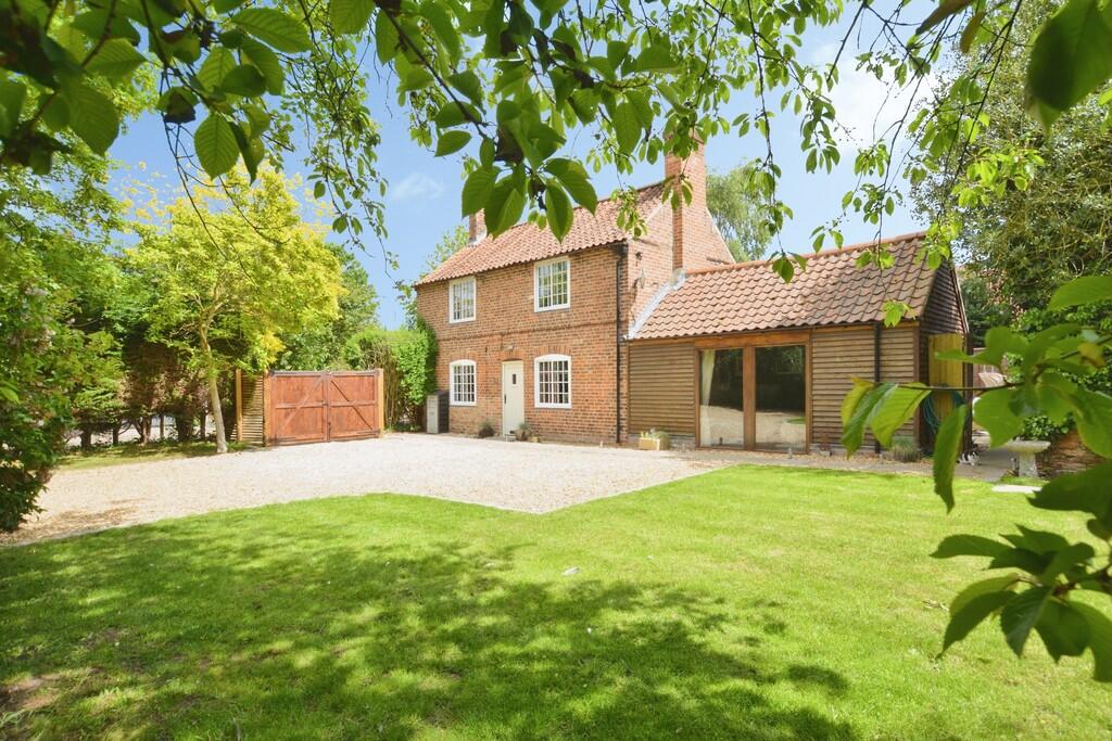 Main image of property: Charming Renovated Home, Bell Lane, Collingham, Newark