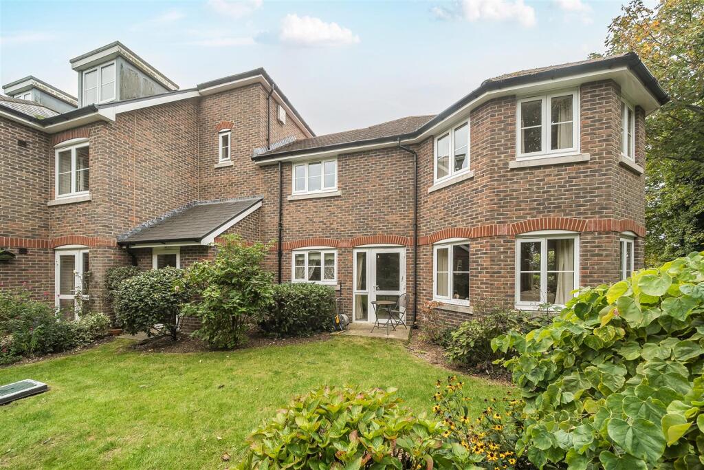 1-bed other on Barnes Lodge, Dorchester, £175,000