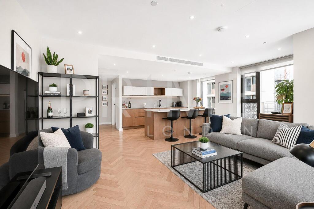 Main image of property: Saxon House, 1 Parkland Walk, King's Road Park