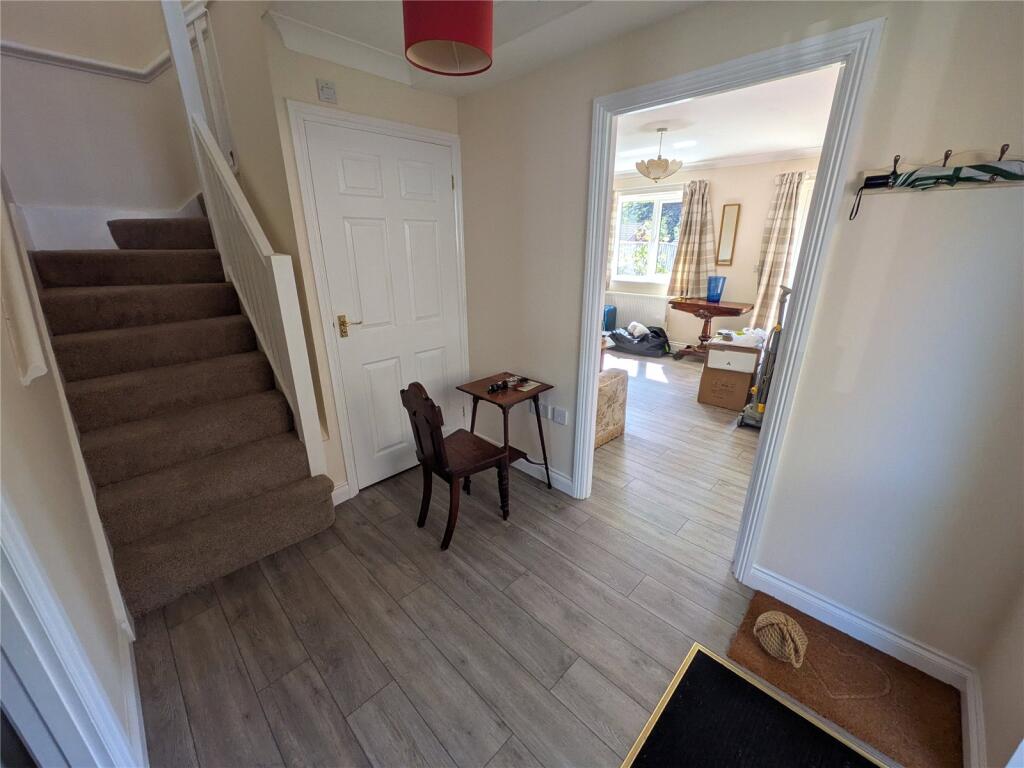 House in Freshwater, Isle of Wight - View 2