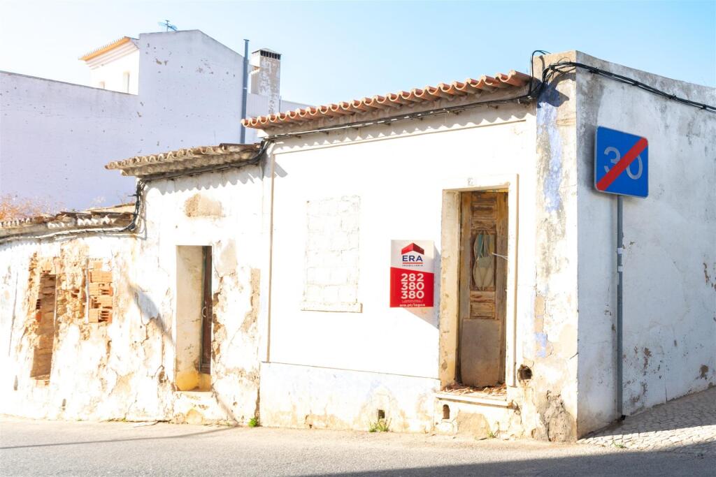 Main image of property: Algarve, Lagoa