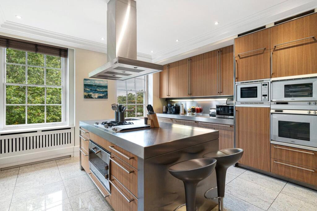 Apartment in London - More