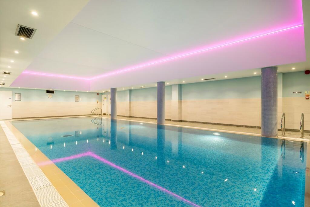 Apartment in London - More