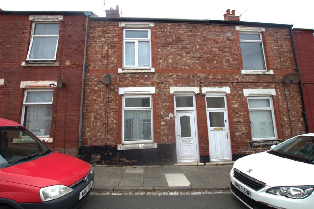 Coronation Street, Carlin How photo 3