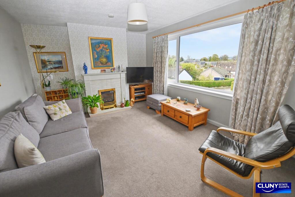 Duncan Drive, Elgin - More