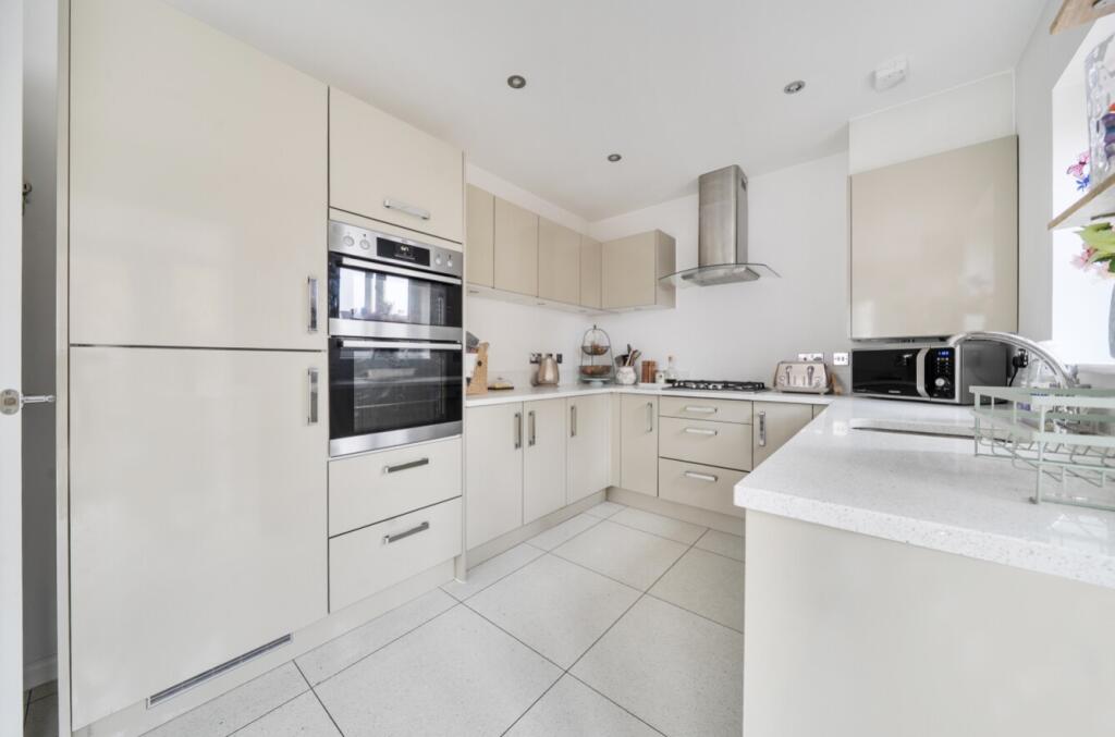 House in Dartford - View 4