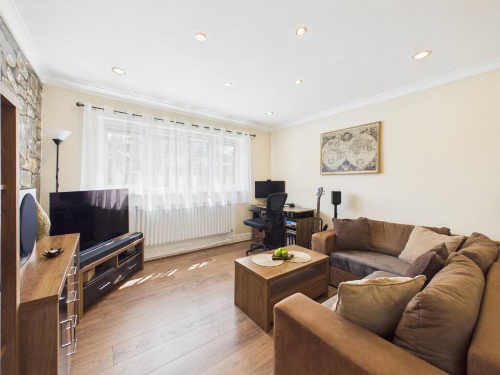House in Chester, Connah's Quay - More