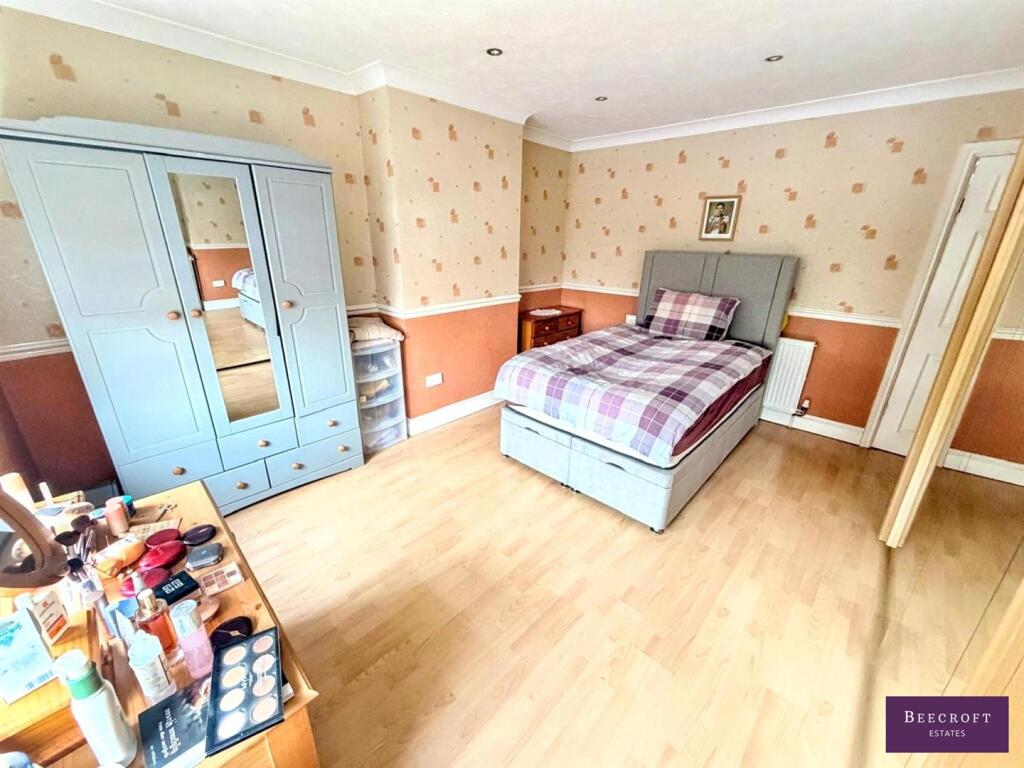 House in Sheffield - View 4