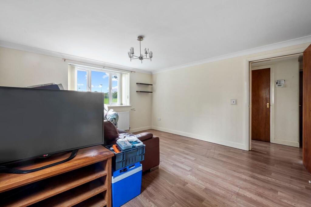 Apartment in Warrington - View 5