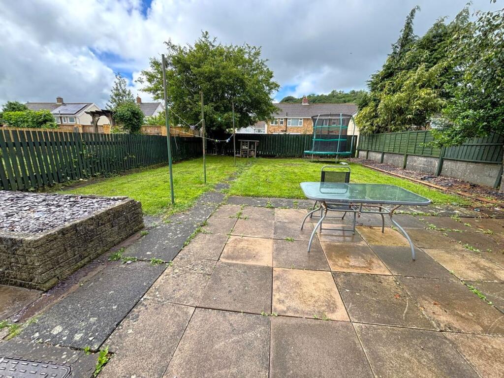 House in Swansea, Carmarthen - View 2