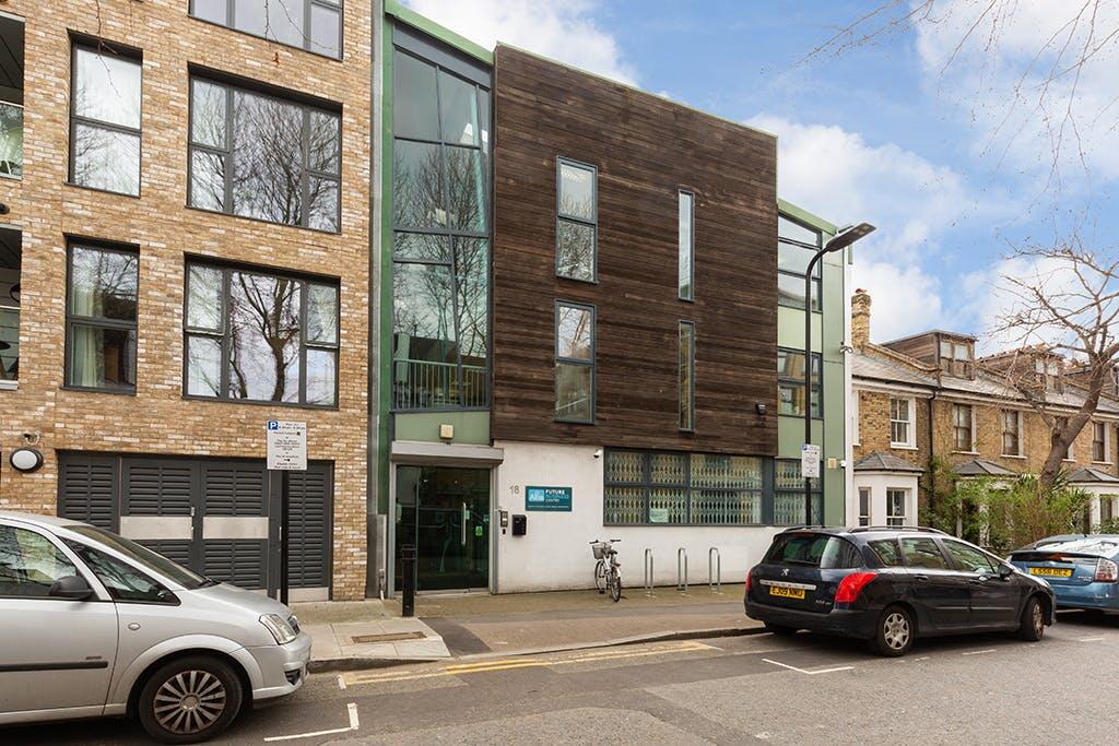 18-20 london Lane-34.jpg