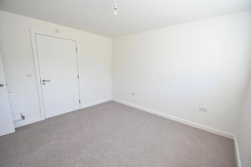 Apartment in Gerrards Cross, Denham - View 4