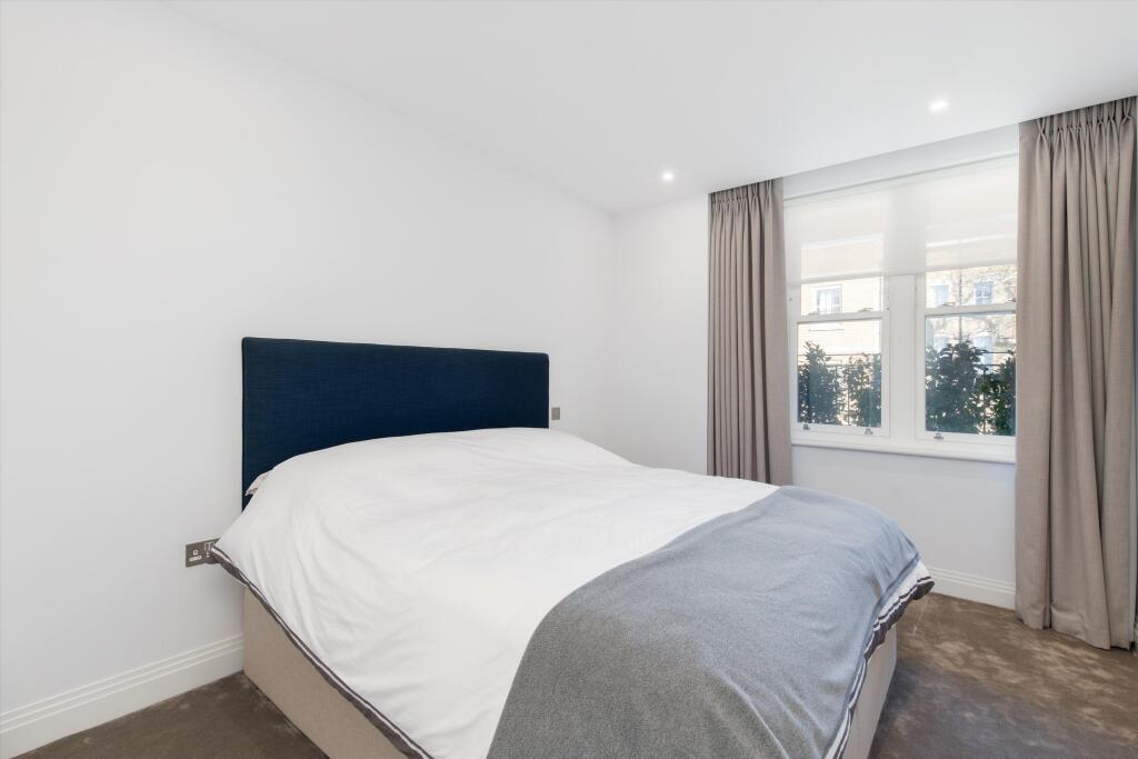 Apartment in London - More