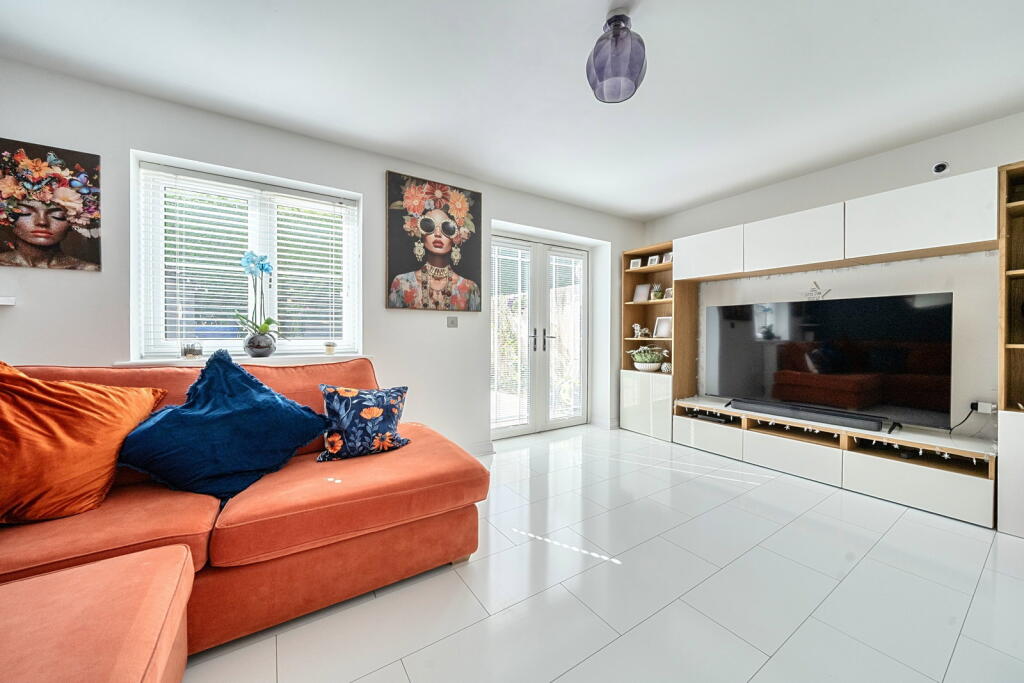 House in Test Valley, Picket Twenty, Andover - More
