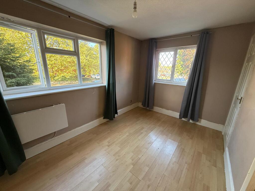 1 bedroom end of terrace house for rent
