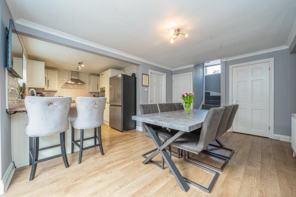 House in Spelthorne, Surrey - View 2