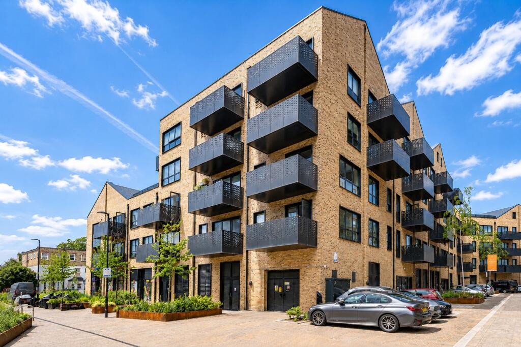 Main image of property: Middle Road , Hanwell, W7