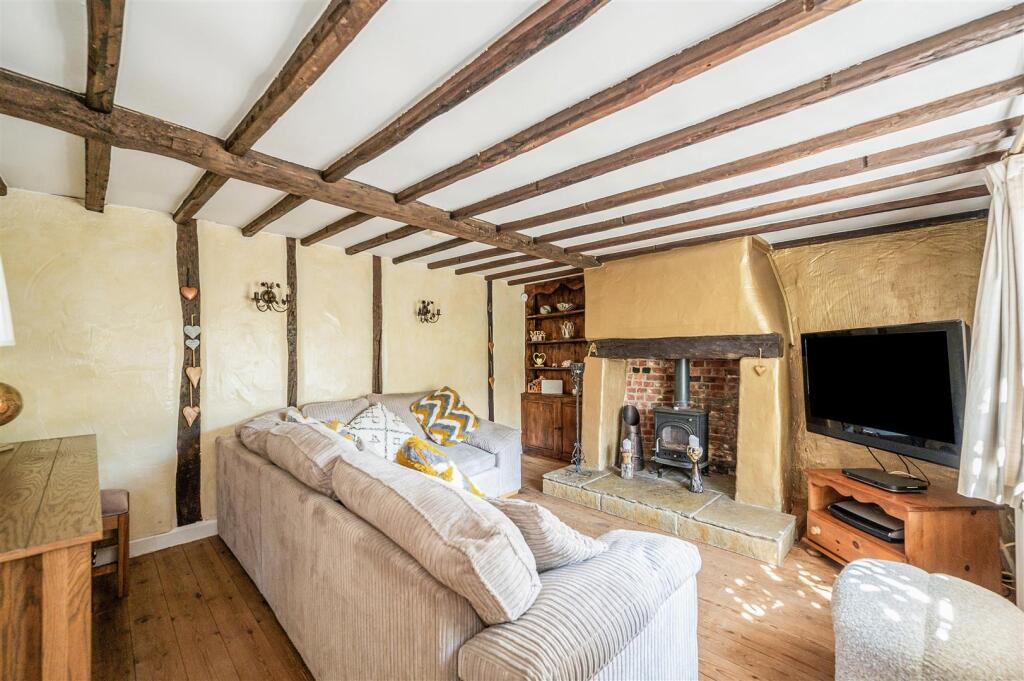 House in Havant, Stoke - More