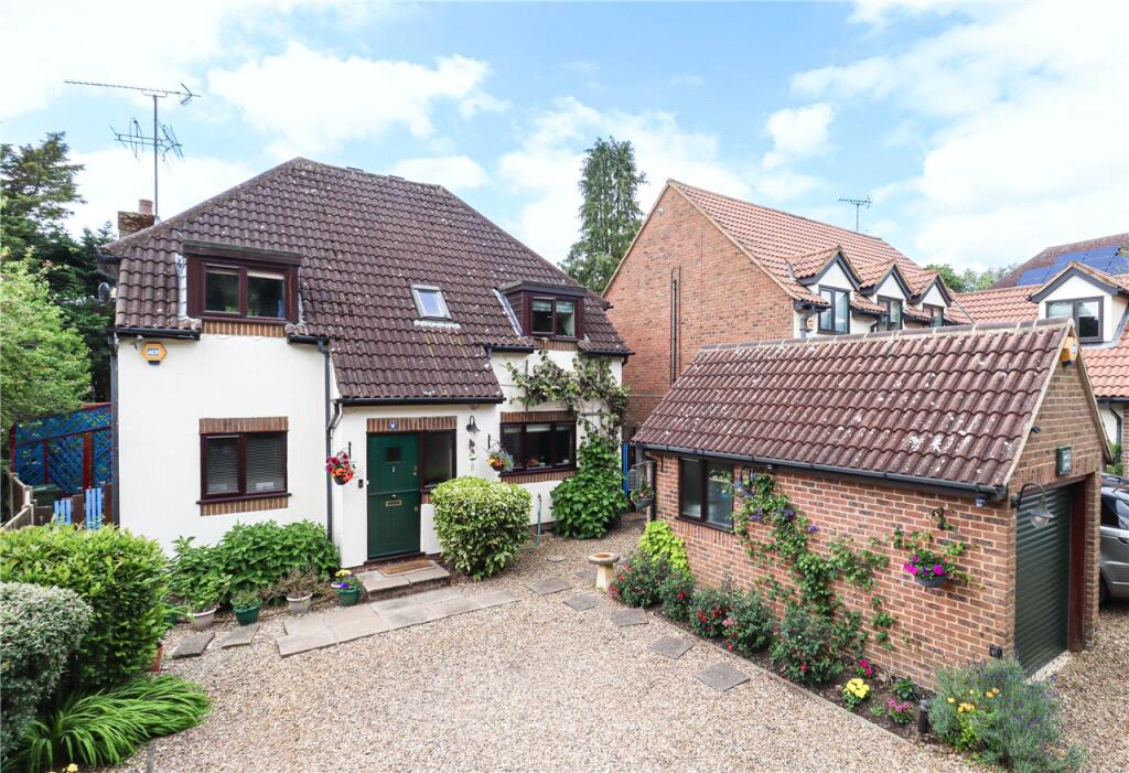 Main image of property: Westwick Row, Hemel Hempstead, Hertfordshire, HP2
