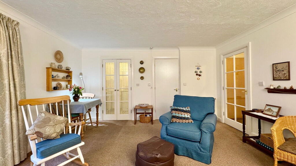 Mallard Court, West Mills, Newbury, RG14 5HL - View 4