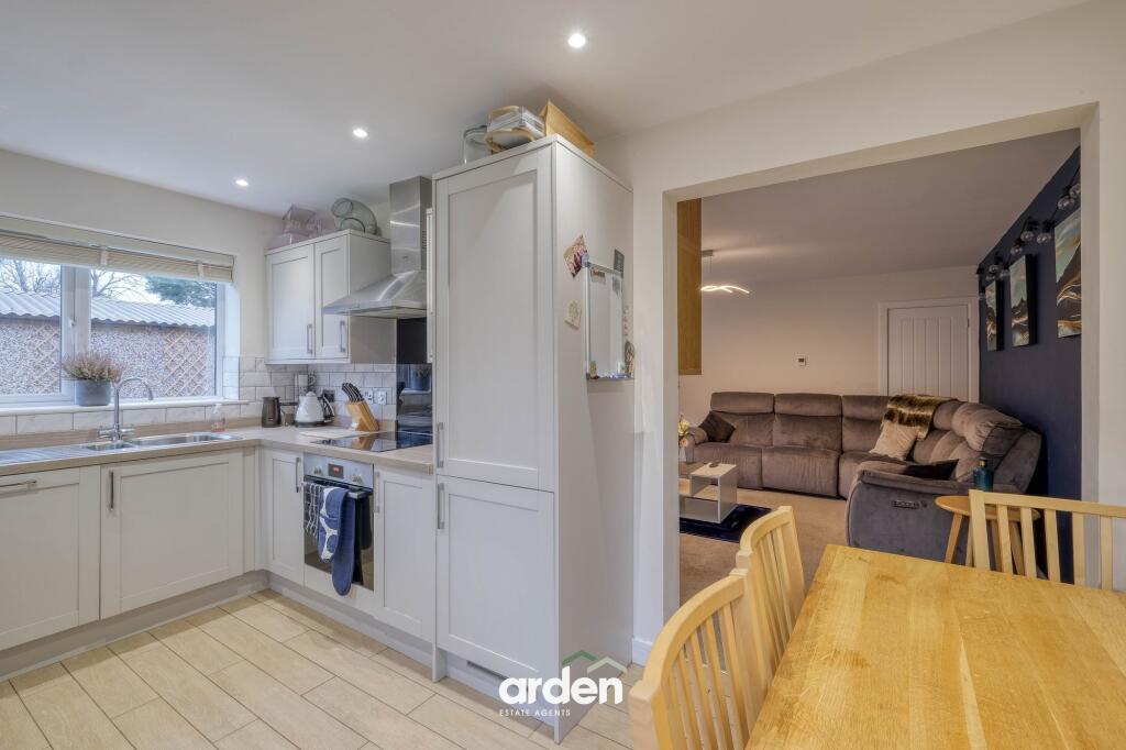 House in Stratford-on-Avon, Studley - View 4