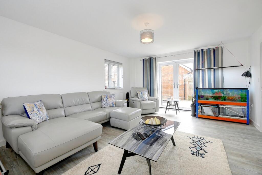 House in Wealden, Roebuck Park, Hellingly - View 3