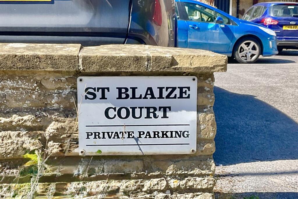 Central Cirencester photo 4